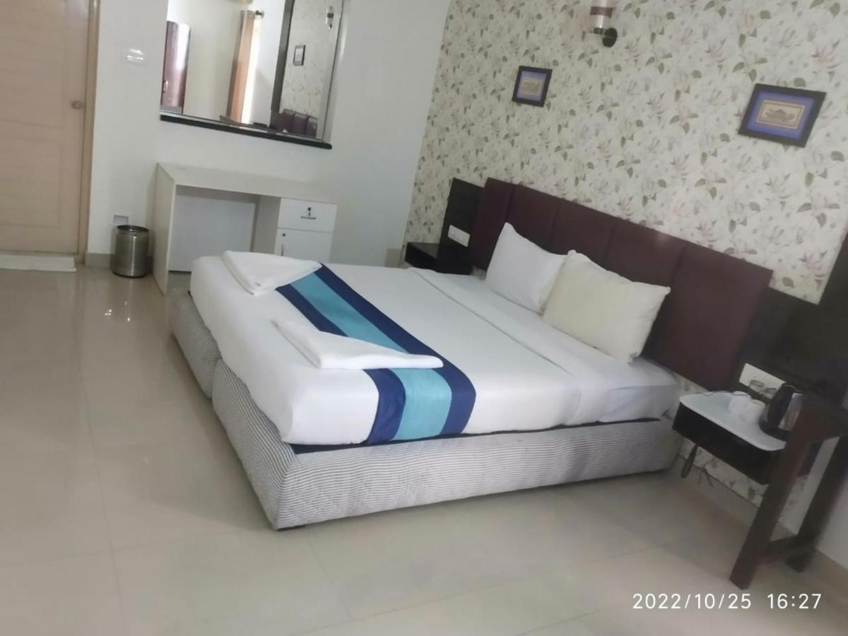 The Green Path Eco Hotel Μπανγκαλόρ Εξωτερικό φωτογραφία